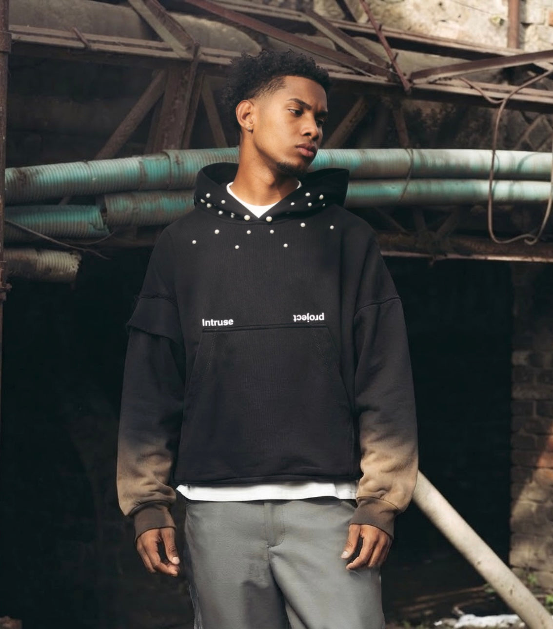 Perlas hoodie negro