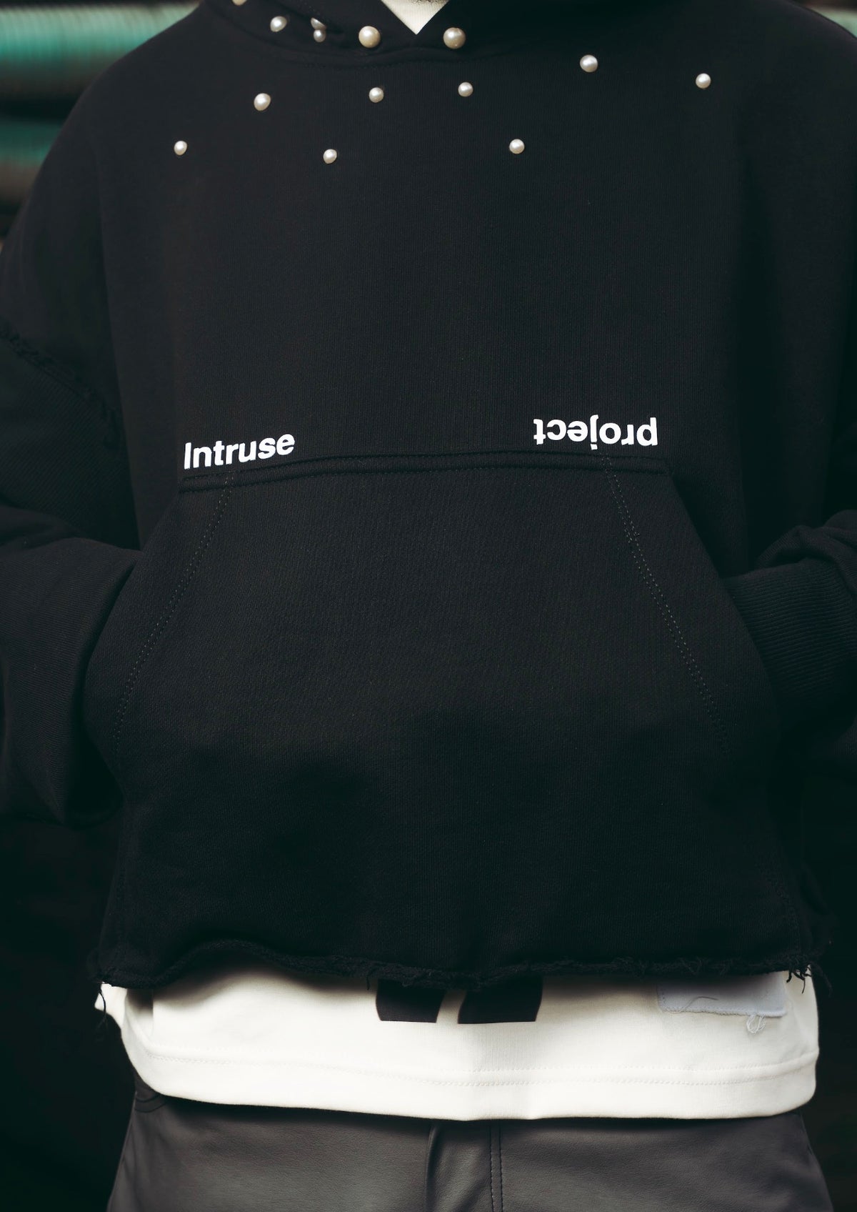 Perlas hoodie negro