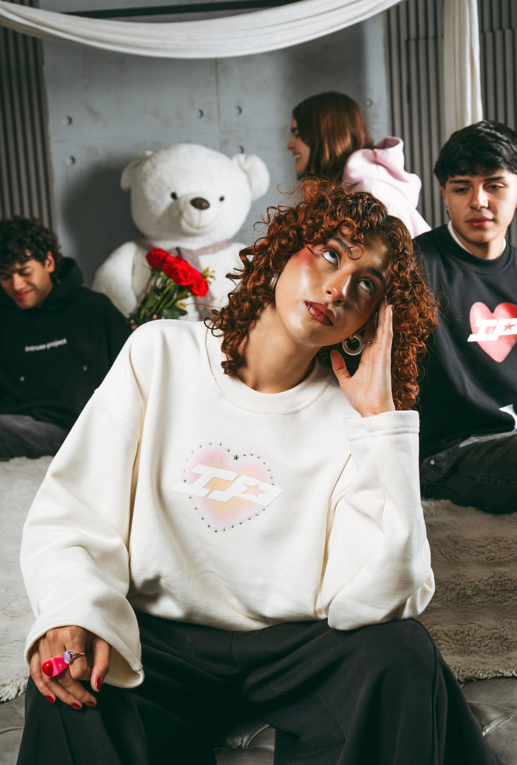 Valentine’s Cream long sleeve pedrería