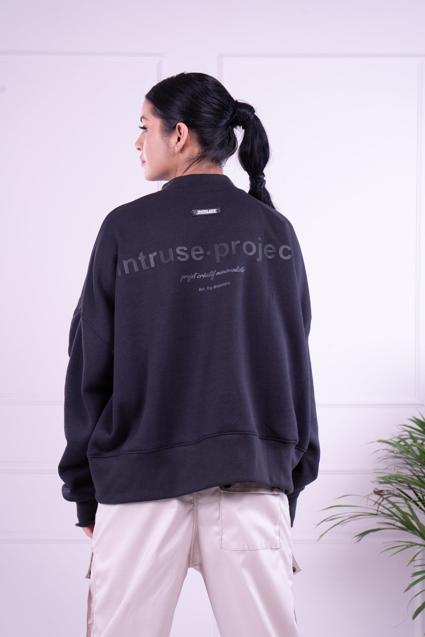 Cropped crewneck negro