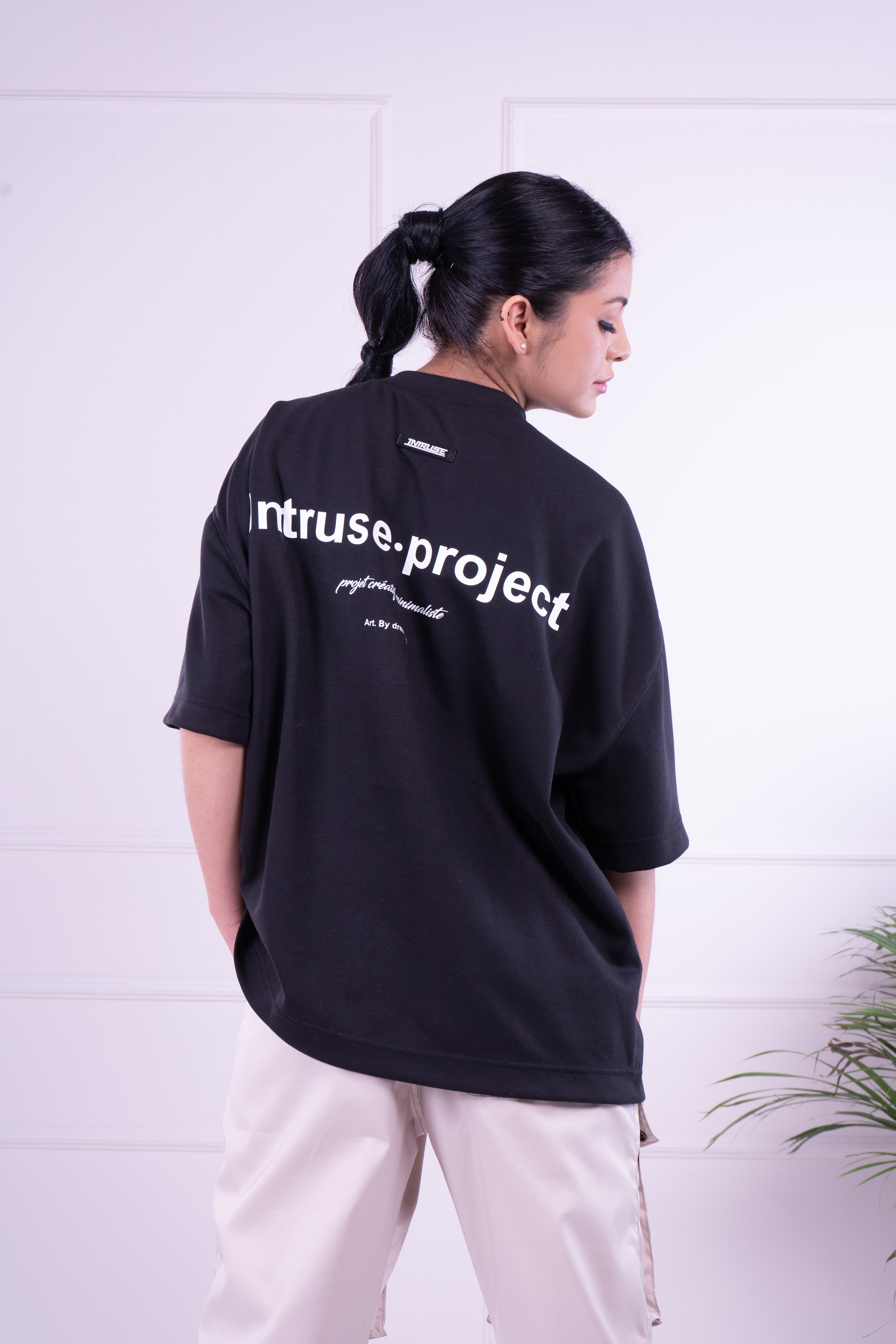 Oversize basic black tee