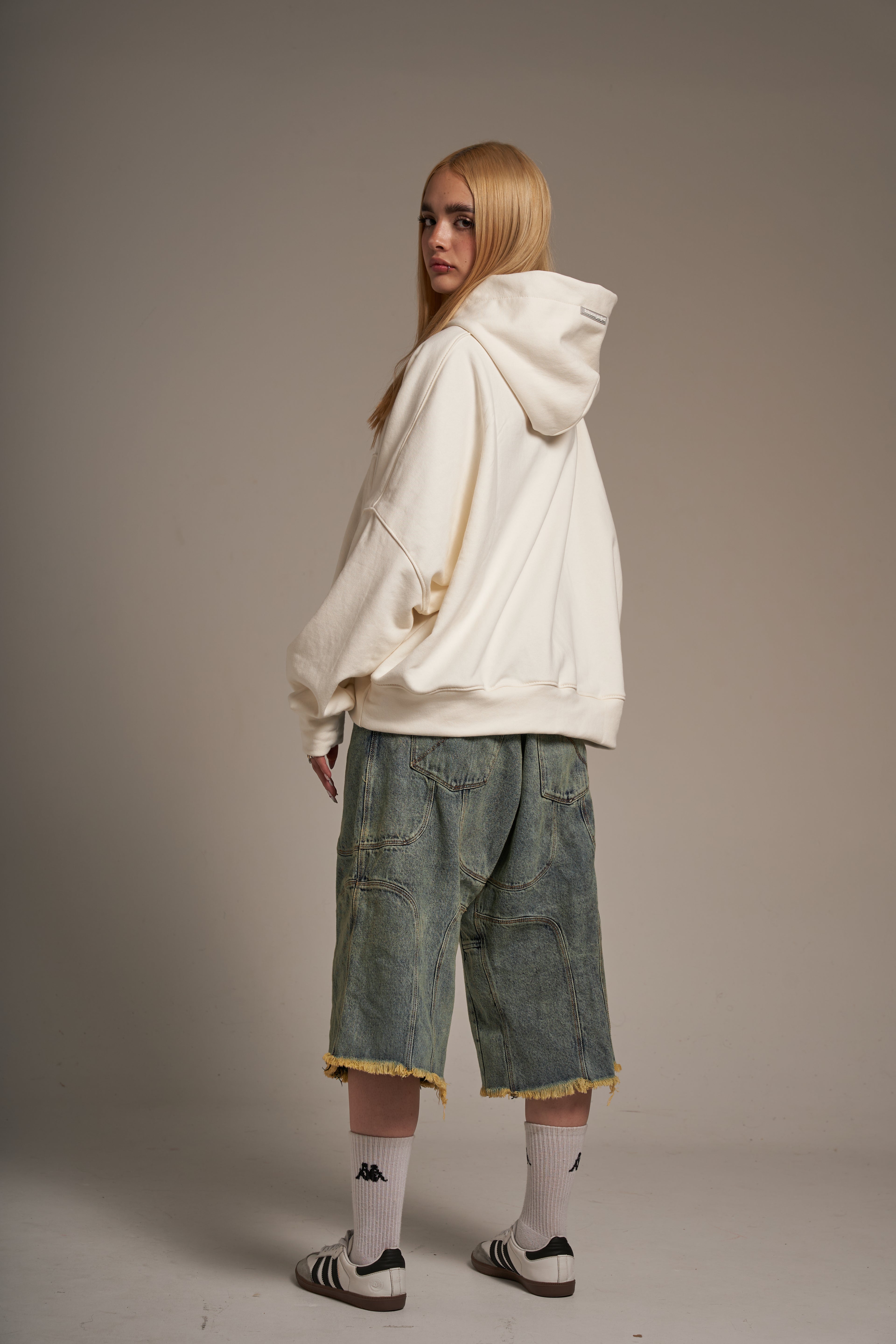 Oversize cropped hoodie V2 marfil